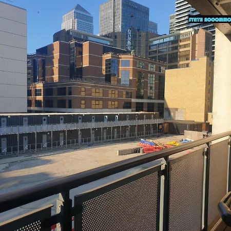 80S Retro 1Bed Studio Serviced Apartment Canary Wharf Perfect For Solo & Couple Travellers Λονδίνο Εξωτερικό φωτογραφία