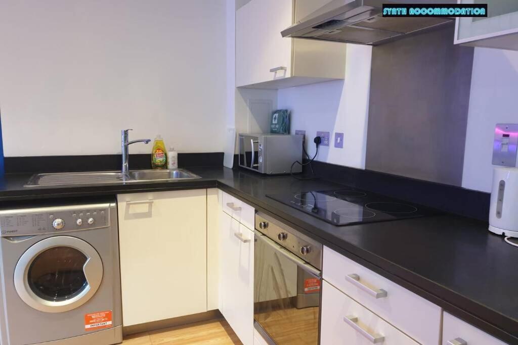 80S Retro 1Bed Studio Serviced Apartment Canary Wharf Perfect For Solo & Couple Travellers Λονδίνο Εξωτερικό φωτογραφία