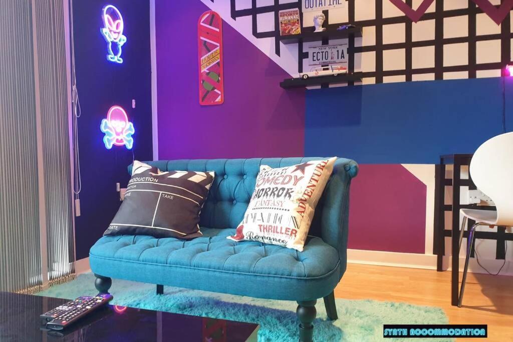 80S Retro 1Bed Studio Serviced Apartment Canary Wharf Perfect For Solo & Couple Travellers Λονδίνο Εξωτερικό φωτογραφία