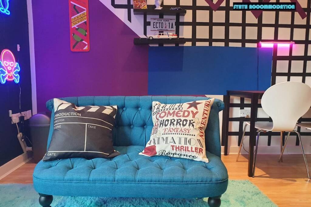 80S Retro 1Bed Studio Serviced Apartment Canary Wharf Perfect For Solo & Couple Travellers Λονδίνο Εξωτερικό φωτογραφία